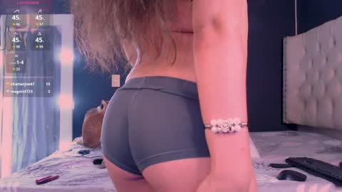 IG-valen mendoza99  twitter valenthompson99 online show from December 8, 2024, 2:28 am