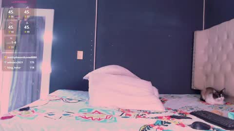 IG-valen mendoza99  twitter valenthompson99 online show from December 14, 2024, 1:17 am