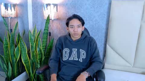 Valenor online show from October 29, 2025, 5:31 am