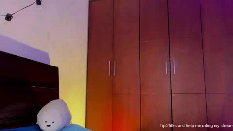 Snapshot of valent1nn chatting on December 29, 2024, 11:18 am Valentin independent Cam Boy online show from December 29, 2024, 11:18 am