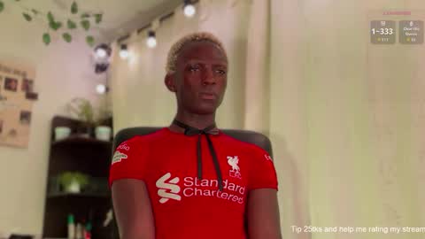 Snapshot of valent1nn chatting on January 11, 2025, 1:37 am Valentin independent Cam Boy online show from January 11, 2025, 1:37 am