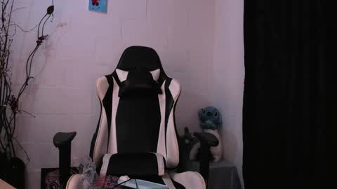 Valentina online show from December 30, 2024, 9:37 am