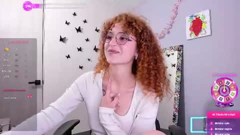 Snapshot of valent_27 chatting on July 1, 2026, 2:13 am Valentina online show from July 1, 2026, 2:13 am