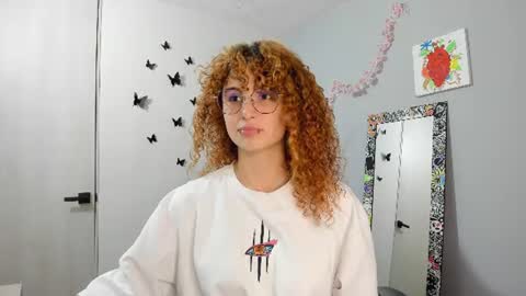 Snapshot of valent_27 chatting on July 12, 2026, 11:51 pm Valentina online show from July 12, 2026, 11:51 pm