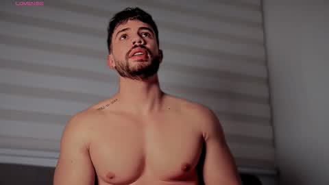 valenthinoking online show from November 16, 2025, 2:50 am