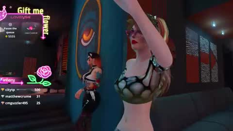 Snapshot of valentia_vickers chatting on October 15, 2025, 1:33 pm Valentia online show from October 15, 2025, 1:33 pm