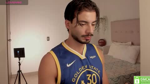 valentin_hoffman online show from December 15, 2025, 11:47 am