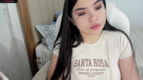 Snapshot of valentina_anzuate chatting on January 30, 2025, 3:44 am valentina_anzuate online show from January 30, 2025, 3:44 am