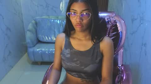 Snapshot of valentina_gomez_s chatting on June 25, 2026, 12:31 pm Valentina online show from June 25, 2026, 12:31 pm