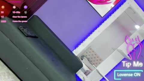 valentina_horny777 online show from September 30, 2025, 4:01 pm