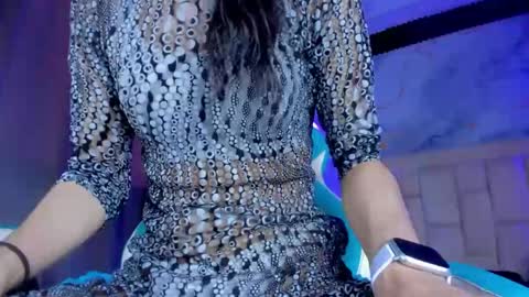 Valentina  online show from February 4, 2026, 10:15 pm