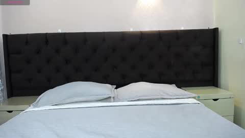 Valentinaluxee online show from September 16, 2025, 8:54 pm