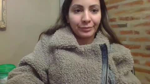 Snapshot of valentinaseleni24 chatting on June 17, 2026, 12:02 am valentinaseleni24 online show from June 17, 2026, 12:02 am