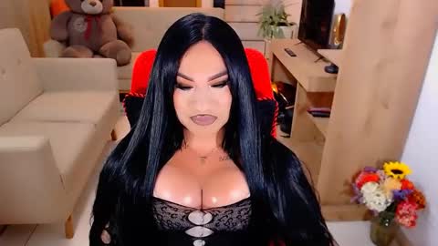 Snapshot of valentinaxqueen chatting on October 31, 2025, 1:17 am online show from October 31, 2025, 1:17 am