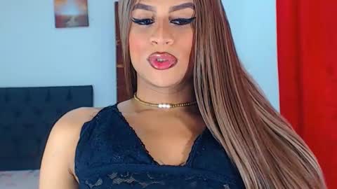 Snapshot of valentinaxxxdoll chatting on January 27, 2025, 2:10 am VALENTINA online show from January 27, 2025, 2:10 am