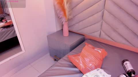 Snapshot of valentine_mia_ chatting on November 16, 2025, 7:30 pm Mia online show from November 16, 2025, 7:30 pm