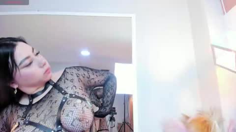 Snapshot of valentine_mia_ chatting on February 1, 2026, 12:15 pm Mia online show from February 1, 2026, 12:15 pm