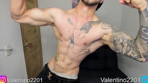 valentino online show from February 2, 2025, 12:51 am