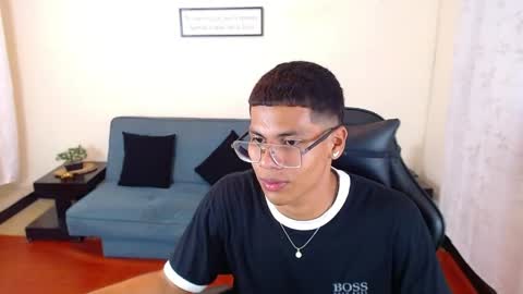 Valentino  online show from April 10, 2026, 9:08 pm