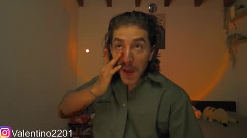 Snapshot of valentino_2201 chatting on March 26, 2026, 3:23 am Valentino - 15 OFF valentino2201 online show from March 26, 2026, 3:23 am