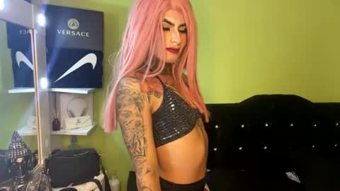 valentino_bs online show from January 12, 2026, 6:18 am