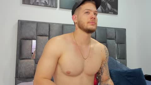 Snapshot of valentino_ferrari28 chatting on December 2, 2024, 11:29 pm Valentino Ferrari online show from December 2, 2024, 11:29 pm