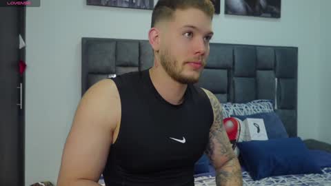 Snapshot of valentino_ferrari28 chatting on January 25, 2025, 1:10 am Valentino Ferrari online show from January 25, 2025, 1:10 am