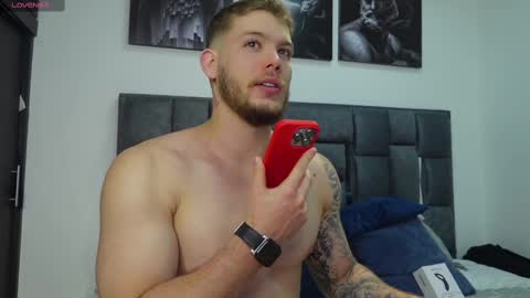 Snapshot of valentino_ferrari28 chatting on February 14, 2025, 2:28 am Valentino Ferrari online show from February 14, 2025, 2:28 am