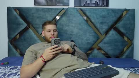 Snapshot of valentino_ferrari28 chatting on October 17, 2025, 2:04 am Valentino Ferrari online show from October 17, 2025, 2:04 am