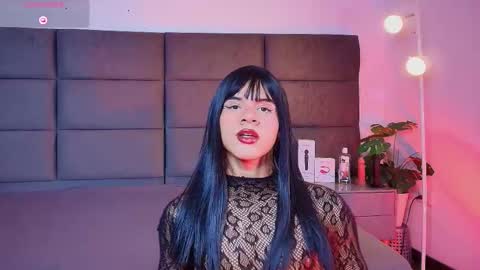 valentino moon online show from January 9, 2026, 3:20 am