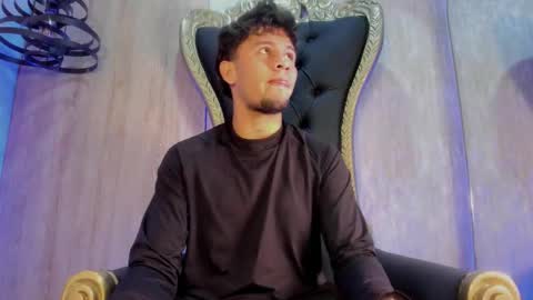 VALENTINO online show from February 19, 2026, 1:18 pm