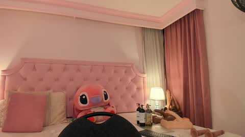 Vale Toro  online show from December 19, 2024, 11:18 am