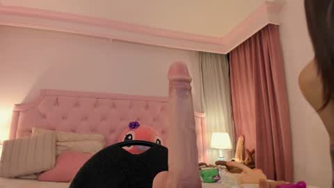 Vale Toro  online show from December 28, 2024, 10:25 am