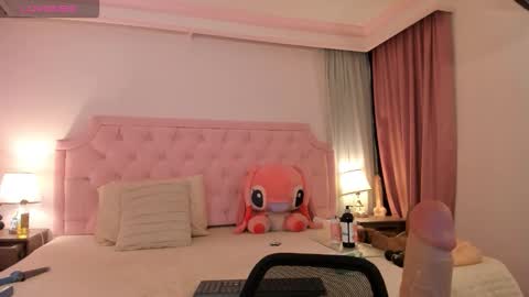 Vale Toro  online show from November 15, 2025, 11:07 am