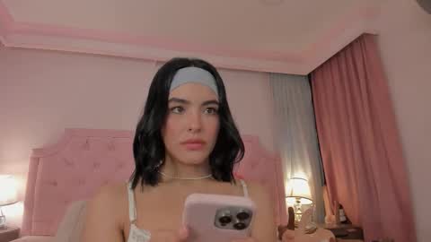 Snapshot of valentoro1 chatting on February 15, 2026, 12:25 pm Vale Toro online show from February 15, 2026, 12:25 pm