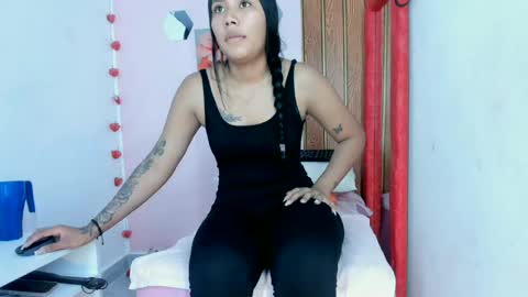 Snapshot of valenttina_narvaez chatting on June 23, 2026, 1:31 pm vale online show from June 23, 2026, 1:31 pm