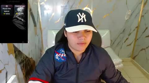 valeri_harpers4 online show from April 6, 2026, 4:10 am