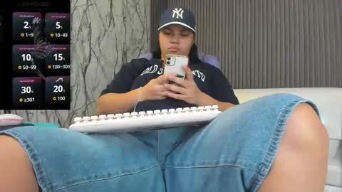 valeri_harpers4 online show from May 27, 2026, 11:24 pm