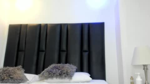 valeri_tafur online show from January 5, 2025, 10:53 am