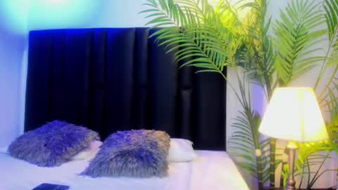 valeri_tafur online show from September 20, 2025, 11:00 am