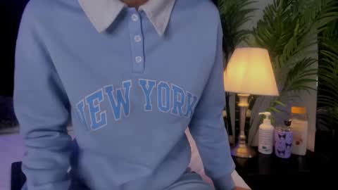 valeri_tafur online show from October 16, 2025, 10:49 am