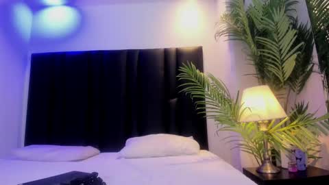 valeri_tafur online show from October 30, 2025, 11:00 am