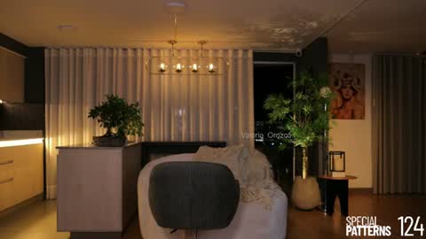 valeria_orozco online show from July 18, 2026, 1:43 am