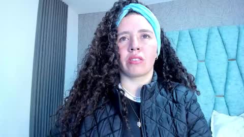 Valeria online show from September 29, 2025, 1:05 pm