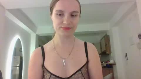 valeriafrannco online show from November 29, 2025, 5:21 am