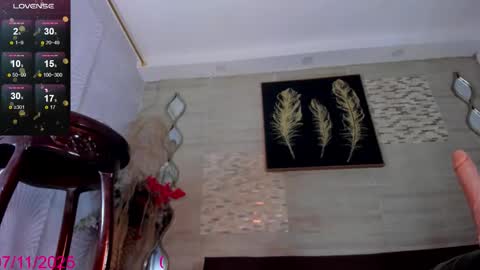   online show from November 7, 2025, 2:39 pm