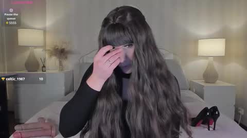 Valeria online show from November 13, 2025, 9:14 pm