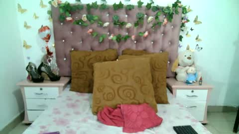 La valerie26 online show from February 15, 2025, 8:54 pm