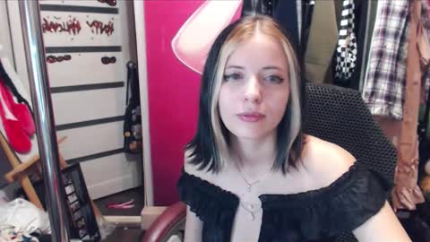Snapshot of valeriaxkiss chatting on January 9, 2025, 5:22 pm ValeriaXKiss online show from January 9, 2025, 5:22 pm