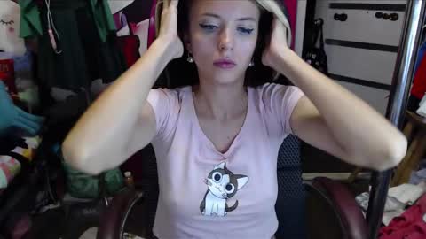 Snapshot of valeriaxkiss chatting on September 30, 2025, 8:14 pm ValeriaXKiss online show from September 30, 2025, 8:14 pm